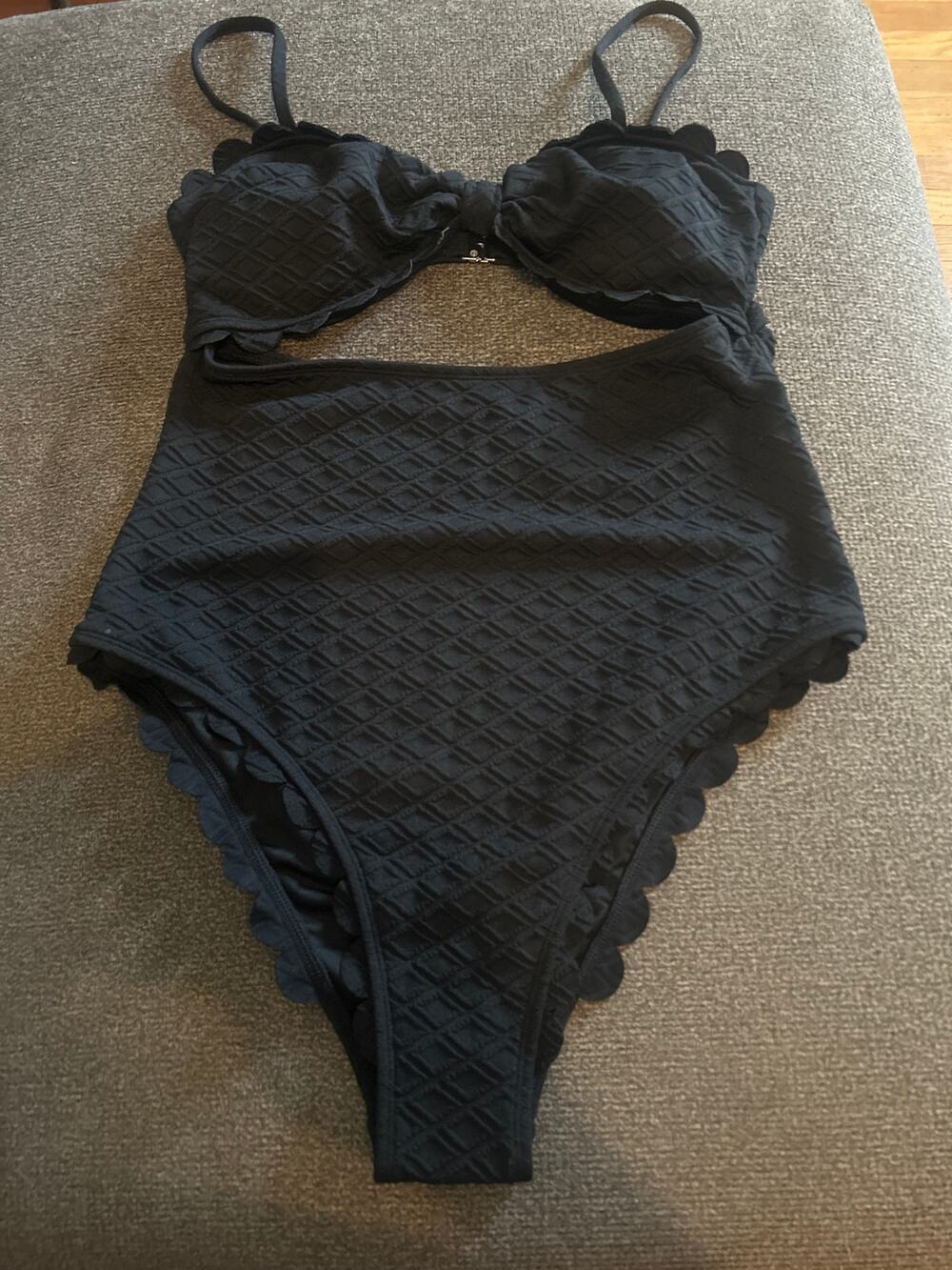 Cupshe Black Cut Out Resort Beach Pool Vacation Bathing Swimsuit XL NWT